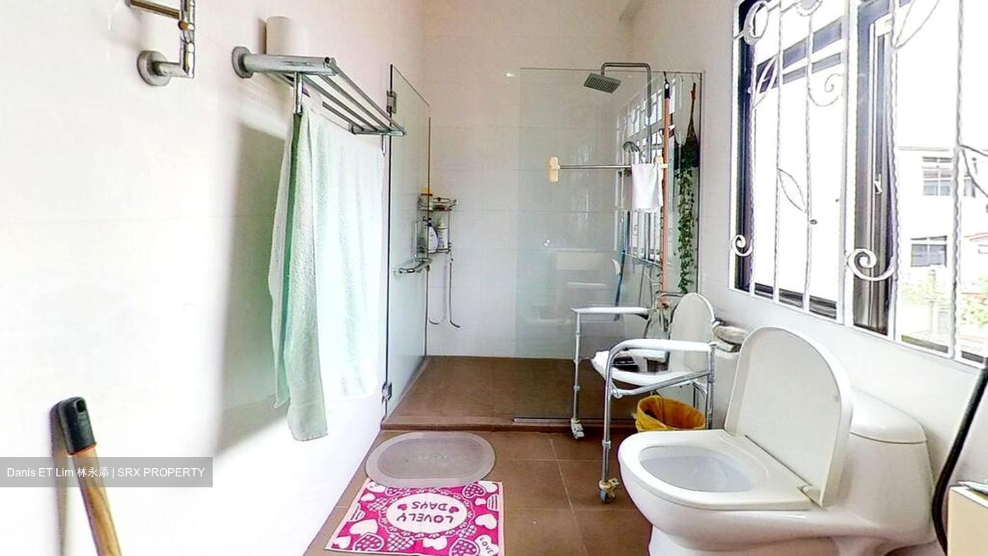 Parry Avenue (D19), Terrace #503511271